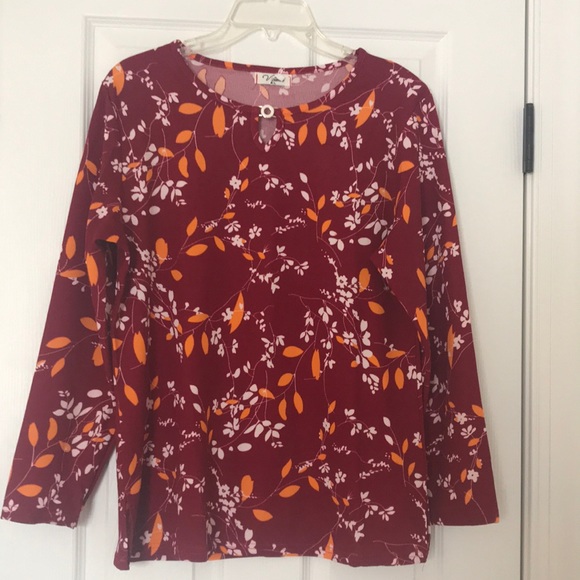 😍Gorgeous Red Floral Victoria Stunner😍 - Picture 1 of 8